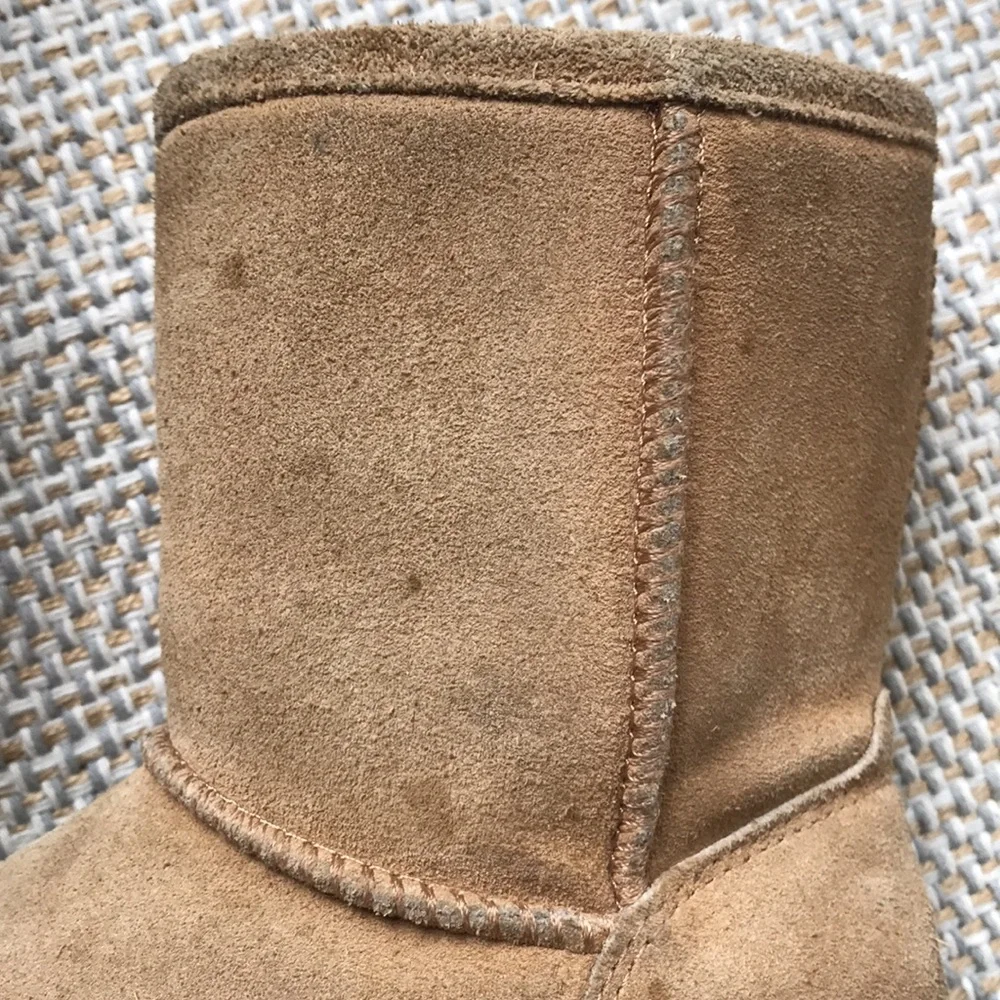 Bearpaw Elle Boots (kids' size 2)